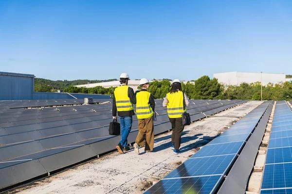 Electricians Management Service to Simplify Client Communication