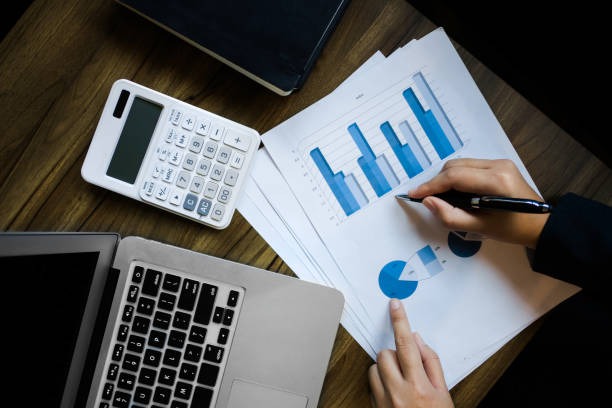 Outsource Your Finances with a Fractional Bookkeeping Service