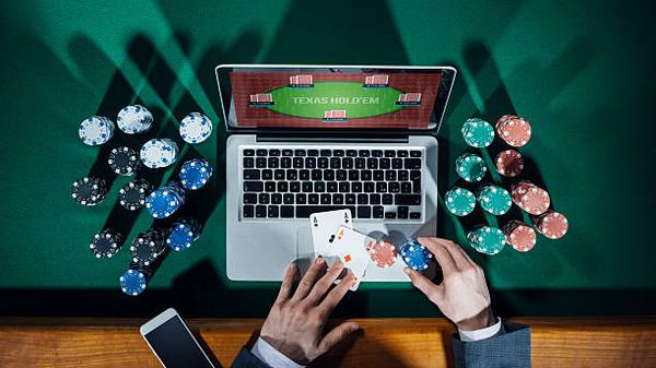 Discover Digital Baccarat Tables and Casino Features on 바카라사이트